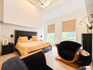 Photo 6- click for photo gallery